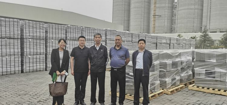 市城管執(zhí)法局邀請專家考察調(diào)研建筑垃圾處置和資源化利用項目